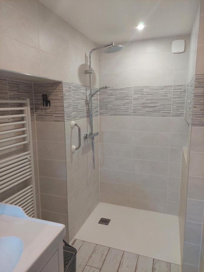 Les Hirondelles Appartement Laquenexy Buitenkant foto